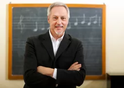 Ozel Baglama Kursu Egitmenleri