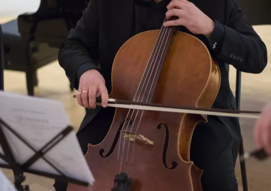 Ozel Viyolonsel Kurslari