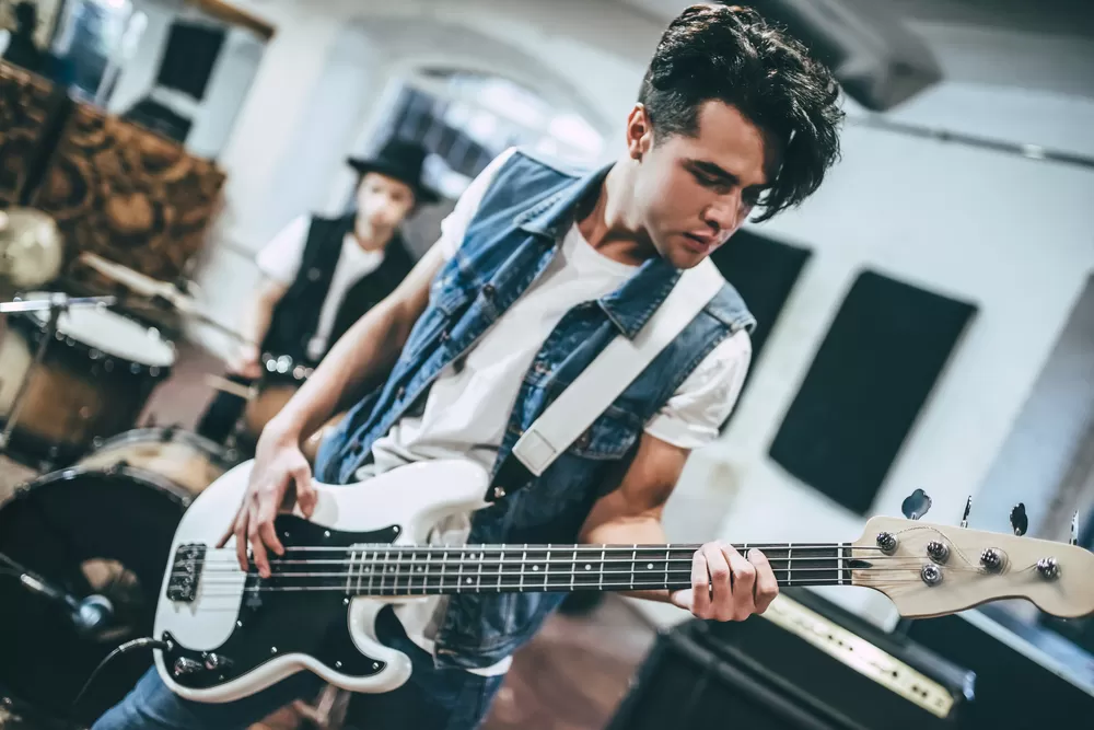 Uygulamali Ozel Basgitar Egitimi