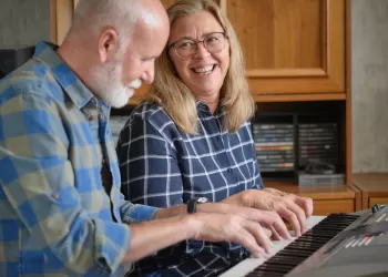 50 Yaşında Piyano Öğrenmek Mümkün Mü?