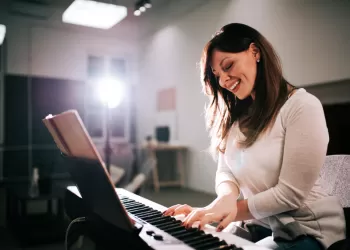 Solaklar Piyano Çalabilir Mi?