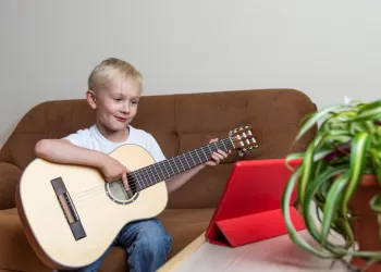 3 Yaş Müzik Eğitimi Nasıl Olmalı?