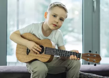 Çocuklar Ne Kadar Sürede Enstrüman Çalmayı Öğrenir?