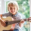 Çocuğunuz Gitar Öğrenmeye Hangi Yaşlarda Başlayabilir
