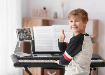 12 Yaş Piyano Eğitimi Nasıl Olmalı?
