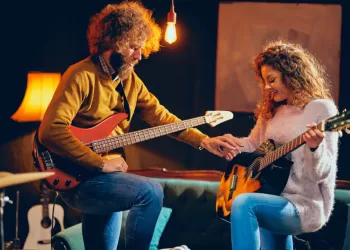 Elektro Gitar Kurslarında Neler Öğretilir?