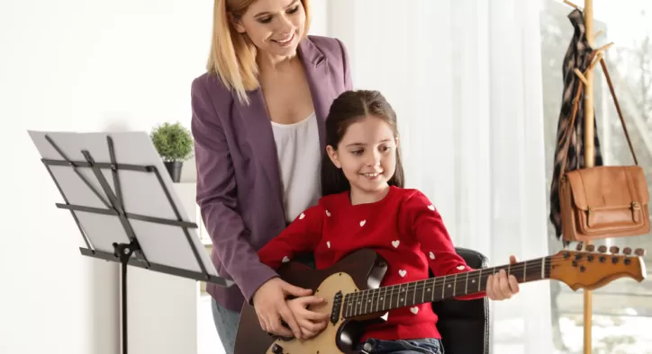 Elektro Gitar Kursu İle Hayallerinizdeki Eğitimi Alın!