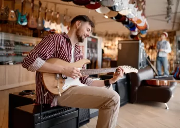 Elektro Gitar Nereden Alınır? – Elektro Gitar Mağazaları