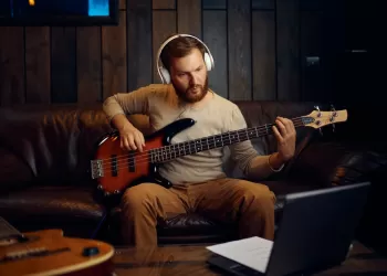 Sıfırdan Elektro Gitar Öğrenmek Zor mu?