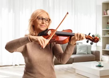 Keman Çalarken Duruş ve Oturuş Nasıl Olmalı?