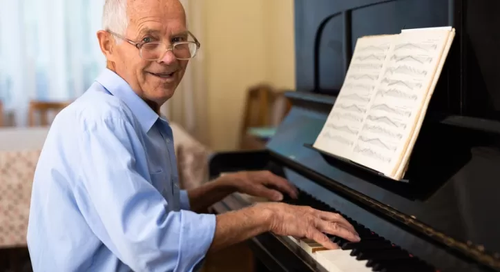 Piyano Öğrenmek İçin Geç mi? Piyano Öğrenmenin Yaşla İlişkisi Var mı?