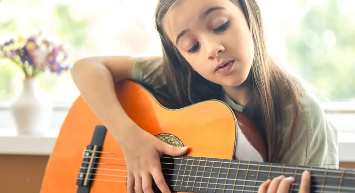 Çocuklar İçin Hangi Gitar Türü Daha Uygun?