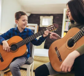 Çocuklar İçin Gitar Kursu MEB Onaylı