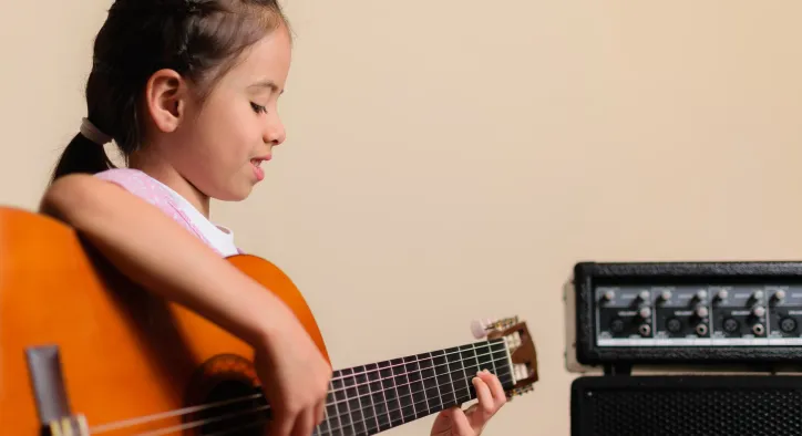 MEB Sertifikalı Çocuk Gitar Kursu Fiyatları Ne Kadar?