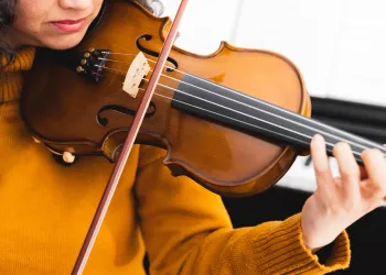 Keman Kursu Türleri: Hangi Seviye Size Uygun?