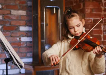 MEB Onaylı Keman Kursu Tercih Etmenin 5 Nedeni