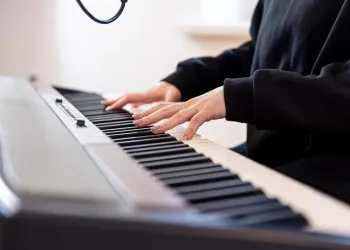 Piyano Kurslarında Yaş Gruplarına Göre Farklar